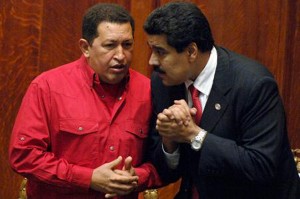 Hugo Chavez si Nicolas Maduro