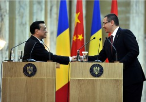 Li Keqiang, premierul Chinei și Victor Ponta, premierul României foto: gov.ro