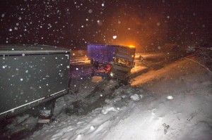 Havazás - Kamionok ütköztek össze az M7-es autópályán